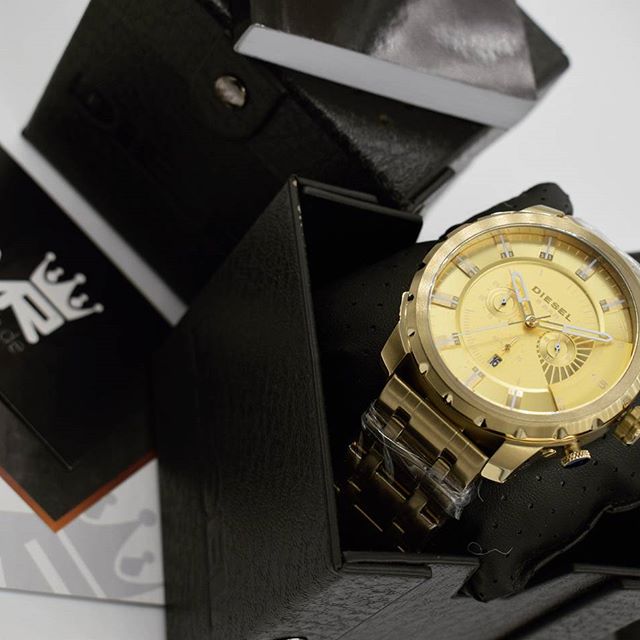 Diesel Big Daddy DZ4376 316L gold stainless steel 50m water-resistant