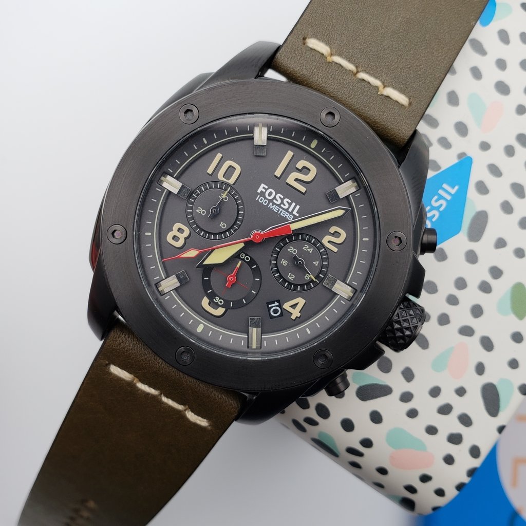 Fossil Machine Chronograph Grey Dial Leather Strap Men's Watch FS5000
