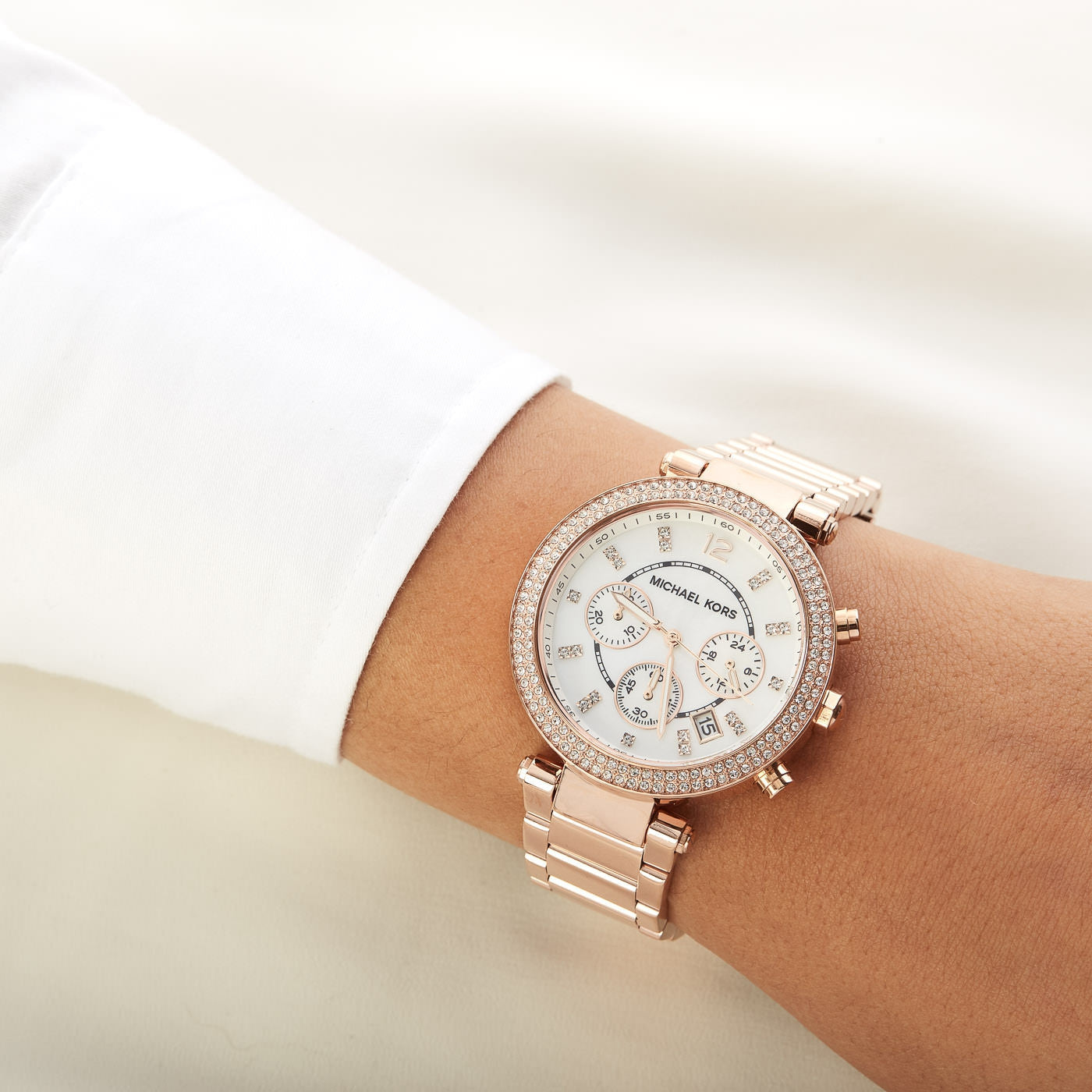 Michael Kors Parker Chronograph Dial Ladies Watch MK5491 Water resistance: 50 meters / 165 feet Movement: Quartz