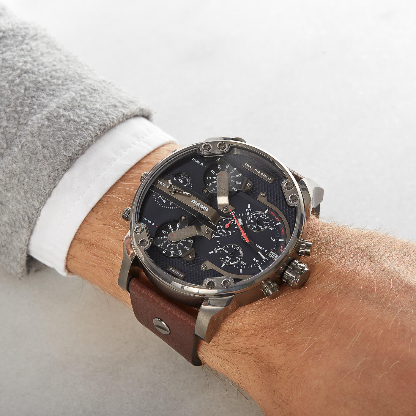Diesel Big Daddy DZ7314 gunmetal Stainless Steel And Brown Genuine Leather Strap 4 Time zones 30m water resistant