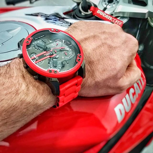Diesel Dawson Watches DZ7370 316L gunmetal stainless steel with red silicone link cover strap 4 Time zones 30m water resistant