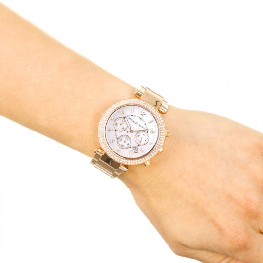 Michael Kors Parker Chronograph Dial Ladies Watch MK5491 Water resistance: 50 meters / 165 feet  Movement: Quartz
