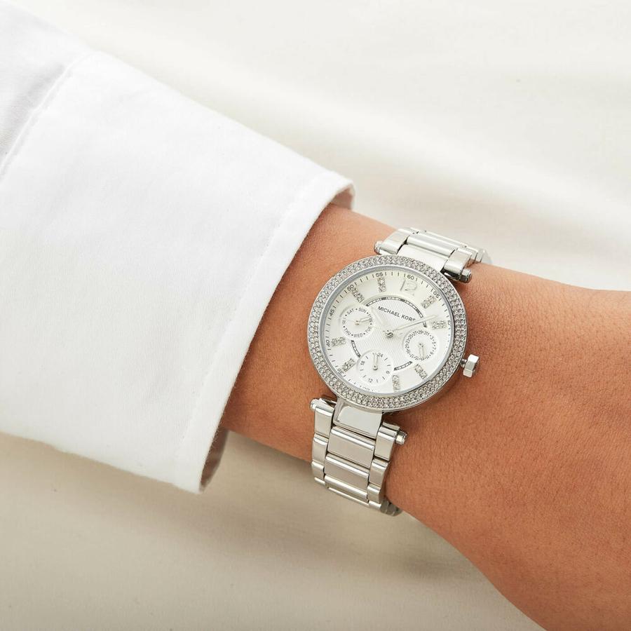 Michael Kors Parker Silver-Tone Ladies Watch MK5615 Water resistance: 30 meters / 100 feet  Movement: Quartz