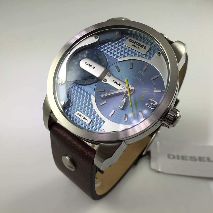 Diesel Mini Daddy DZ7321 316L silver stainless steel & genuine leather 3ATM (30m) water resistant Dual time zones (GMT)